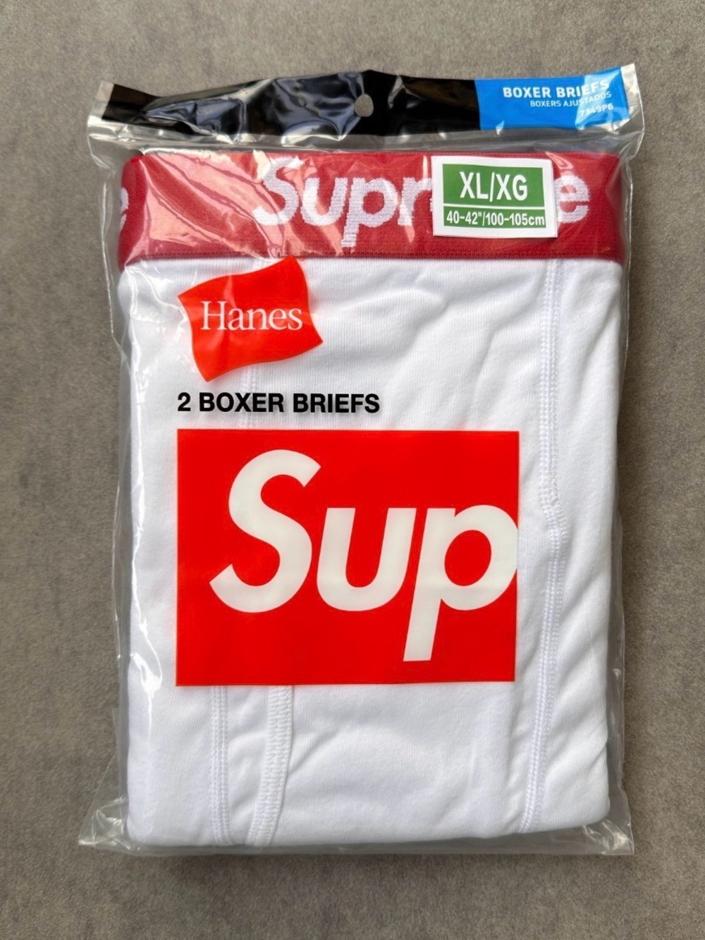 Supreme x Hanes 2-Pack Boxer Briefs - Black & White with Logo Waistbands - Picture 4 of 5